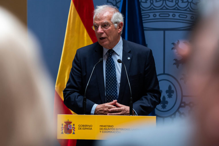 España prepara el reconocimiento diplomático de Kosovo