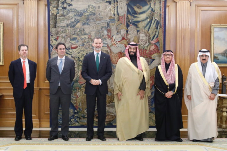 Arabia Saudí hace el vacío al embajador español tras la polémica por las bombas