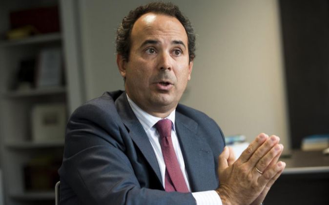 Archivan la investigación del ‘caso máster’ que afectaba al exalto cargo de Guindos