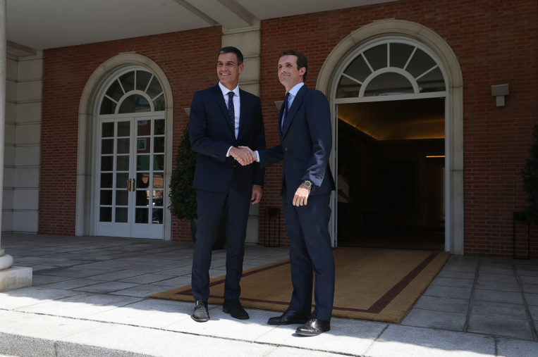 Sánchez-Casado: pacto de no agresión tras una llamada telefónica