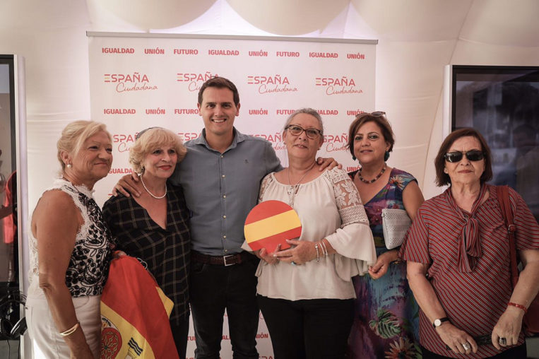 La clase media «trabajadora» que defiende Ciudadanos para sorpresa de PSOE y Podemos