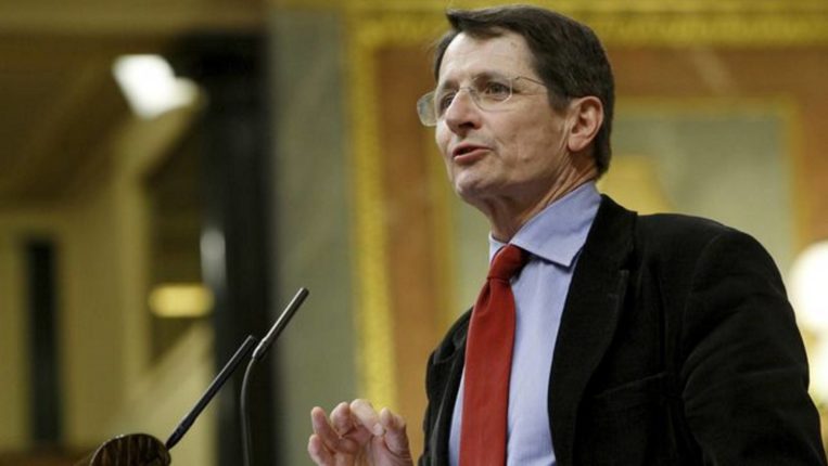 De la Rocha llevará una candidatura «transversal» a las primarias del PSOE en Madrid