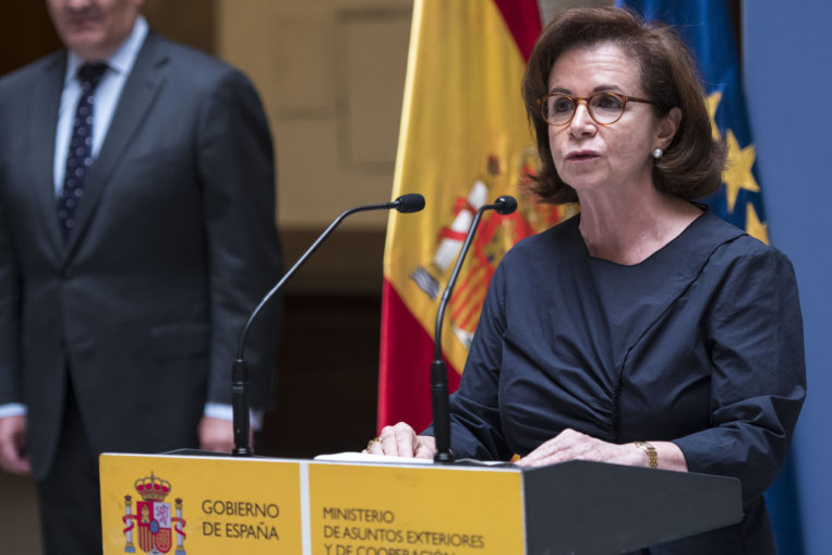 Un juez investiga a la embajadora en Bélgica por un delito de prevaricación