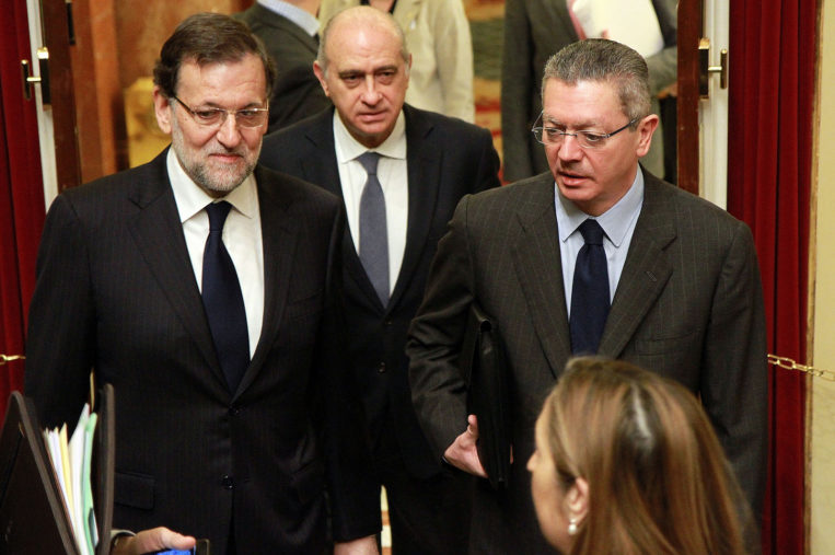 Rajoy y Gallardón quedan a comer en Madrid… y les ponen junto a Felipe González