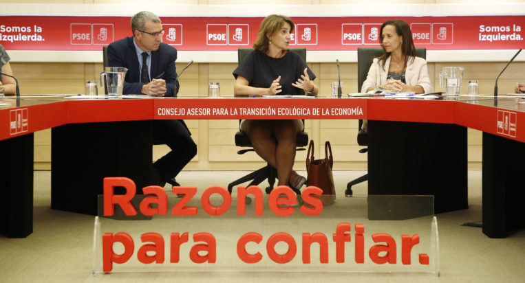 Teresa Ribera, la ministra con ‘baraka’ desde que firmó el Proyecto Castor