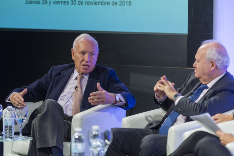Margallo acusa a Trump de «dinamitar» las relaciones con Europa
