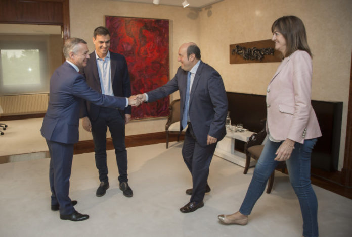 PNV ofrece diálogo al PSOE