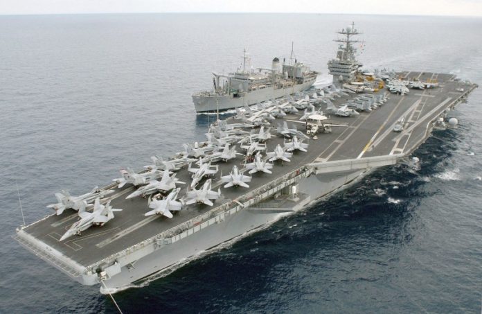 Portaaviones 'Harry Truman' Casado Trump Rota