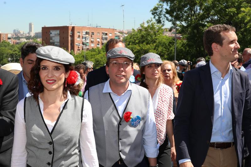 Martínez-Almeida llega al ecuador de la campaña con el reto de movilizar al centro derecha 1 Moncloa Martínez-Almeida