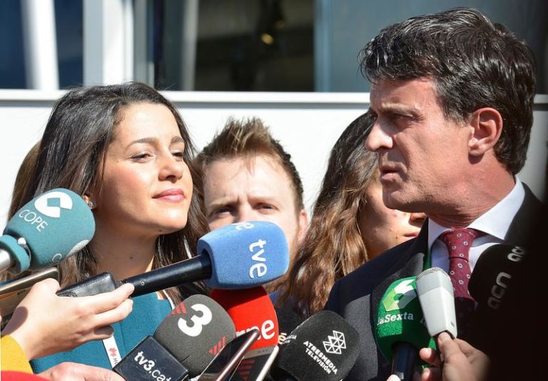 Ciudadanos ‘pasa’ de Valls: sólo apoyarán a Collboni