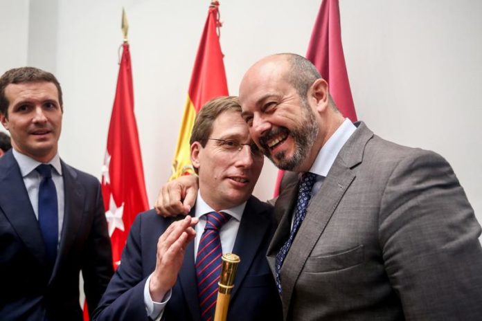 Almeida juntas distrito Vox
