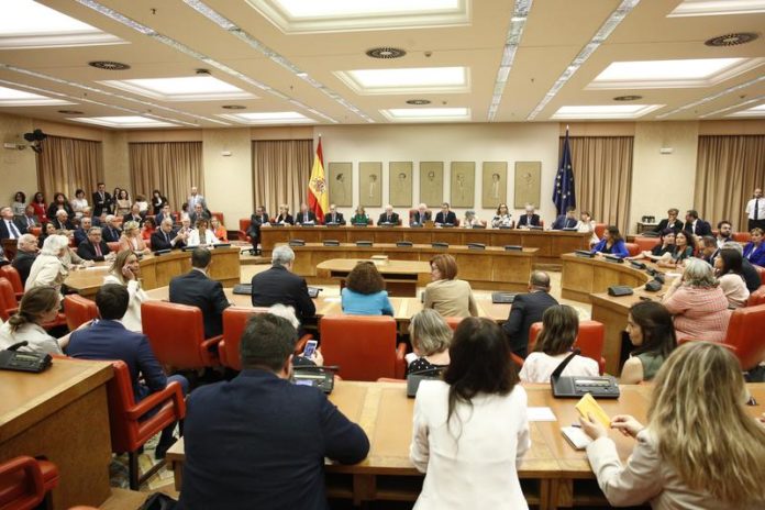 JEC aprueba los acatamientos