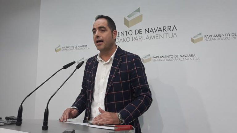 Traición, esperpento, burda maniobra: las reacciones al acuerdo entre PSOE y Geroa Bai