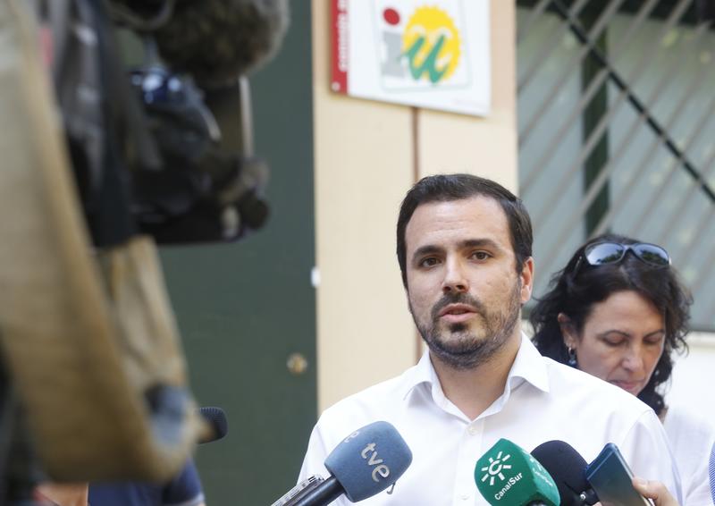 Garzon critica PSOE