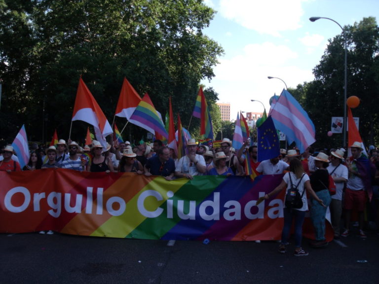 El colectivo LGTBI vería como “una traición” que Ciudadanos ceda ante Vox