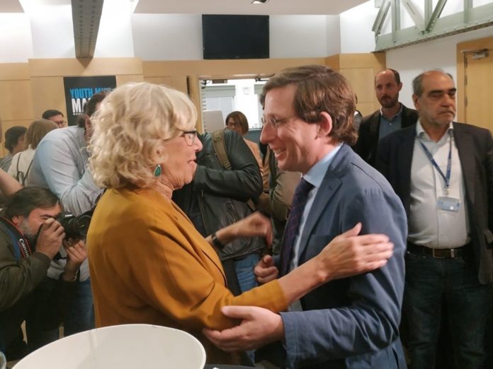 Almeida y Carmena renuncias