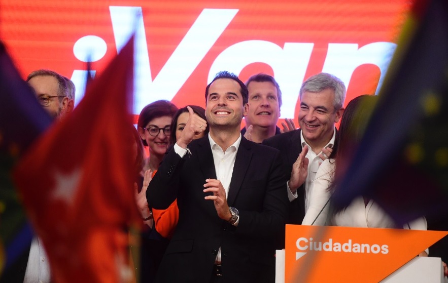 Traición, esperpento, burda maniobra: las reacciones al acuerdo entre PSOE y Geroa Bai 6 Moncloa aguado pp