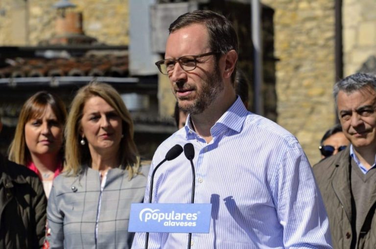 Maroto exige a Vox que aclare si prefiere gobiernos de PSOE y Podemos en Madrid y Murcia
