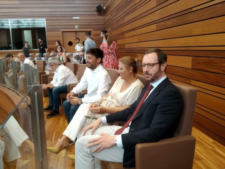 PSOE y PP enfrentados por la designación de Maroto como senador