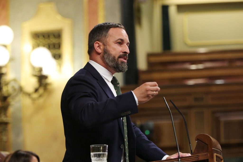 Abascal desecha España Suma