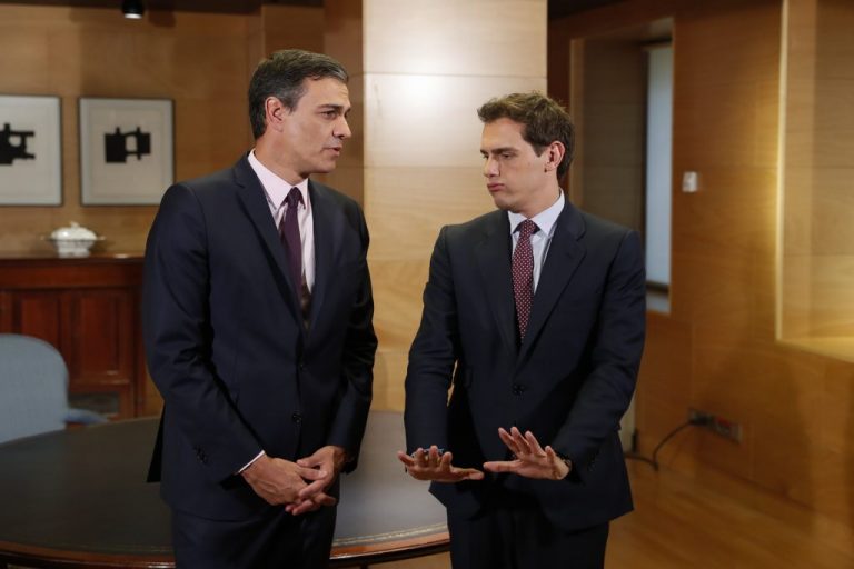 El PSOE confía en debilitar a Ciudadanos y obligarle a pactar  tras el 10-N