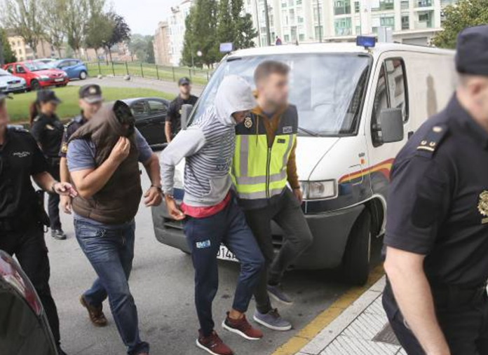 Seis ciclistas y otras cinco personas detenidas por la Policía Nacional por distribuir sustancias dopantes