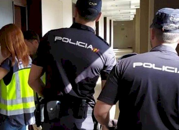 La Policía Nacional detiene en Torrevieja a un fugitivo buscado en Italia por violación