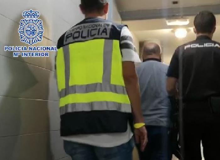 La Policía Nacional detiene en Madrid a un hombre que robaba dinero a ancianos