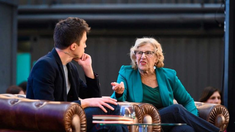 Más País quiere la vuelta de Carmena y relegar a Errejón a Madrid