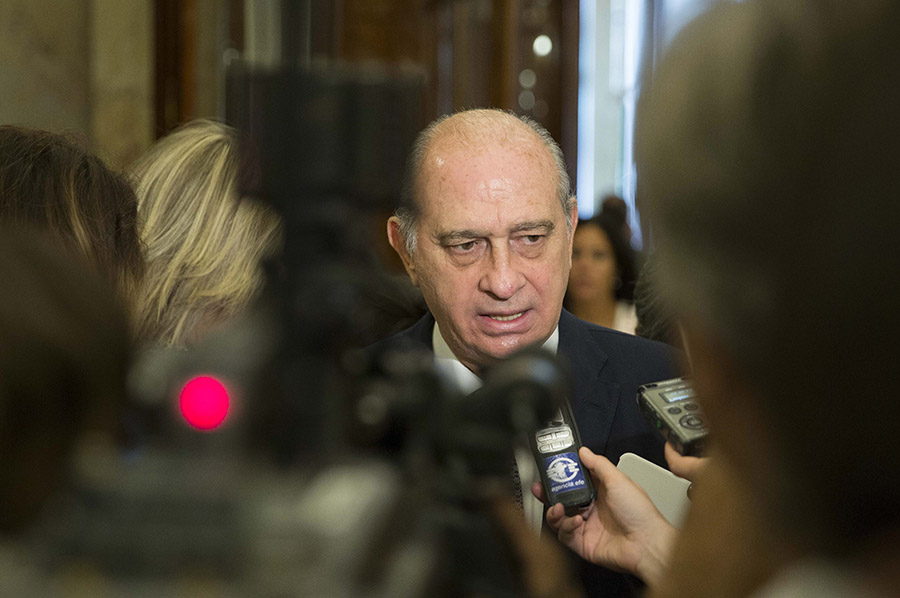 Fernández Díaz quiere sentar al PP en el banquillo de los acusados