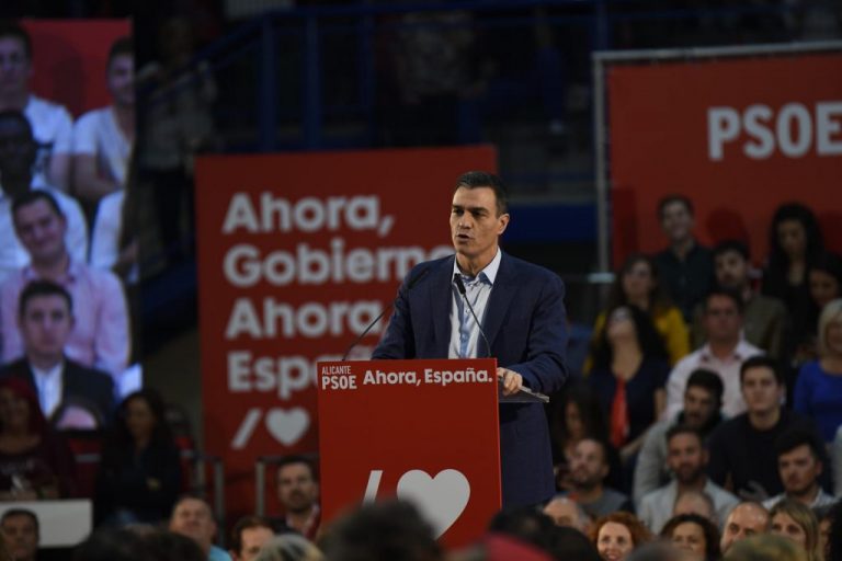 Sánchez afirma estar «solo» en la lucha contra el independentismo