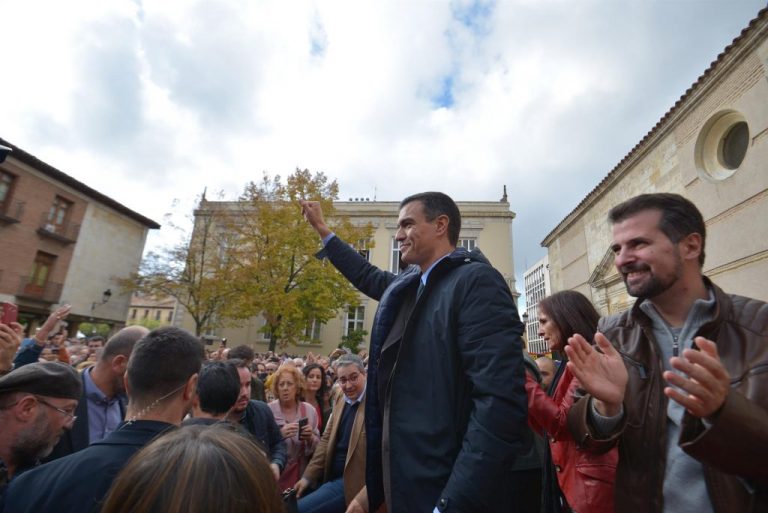 Sánchez recupera «federalismo» y «plurinacionalidad» en precampaña