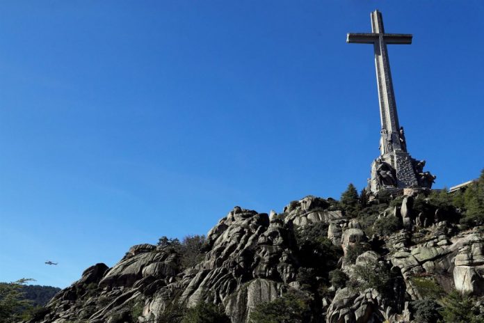 Valle de los Caidos abre tras exhumacion