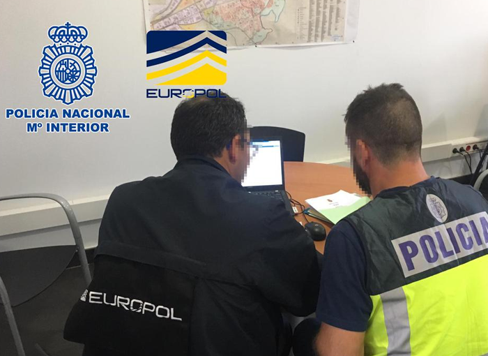 Desmantelada en Madrid una banda que distribuía billetes falsos de 50 euros en toda España