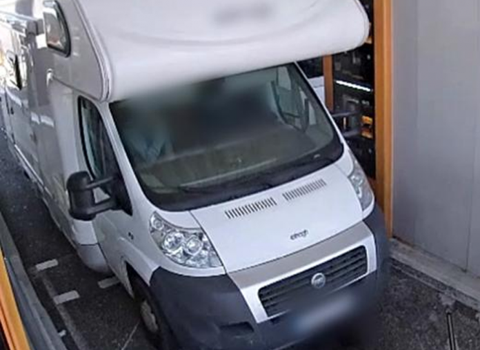 La Guardia Civil ha desmantelado una organización dedicada a estafar mediante la venta de autocaravanas
