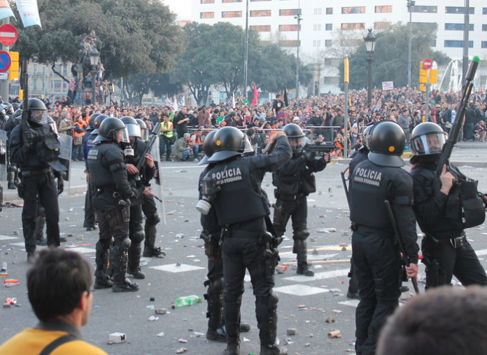 Dieciocho personas detenidas tras los disturbios de este viernes en Lleida