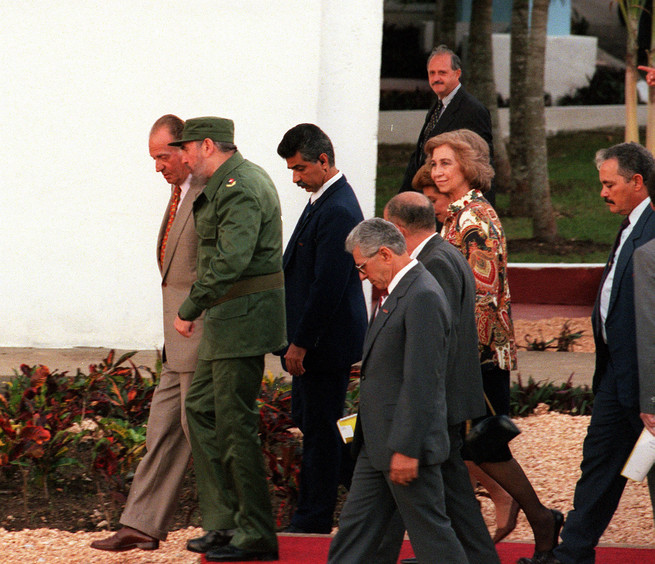 Juan Carlos I y Fidel Castro
