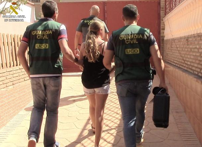 Detenida una madre en Málaga por producir vídeos sexuales con sus hijas