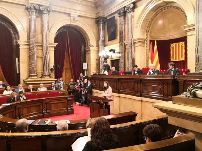 moción de censura