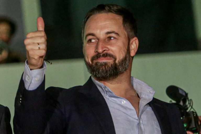 Abascal desvela una «próxima» reunión con Casado