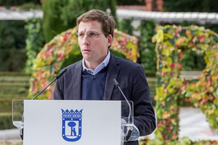 Almeida carga contra Maroto por la amnistía de Sánchez