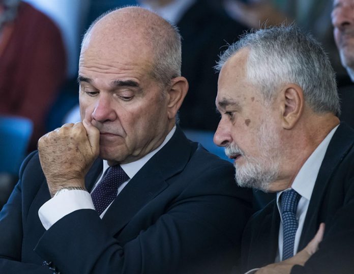 El Constitucional podría anular la sentencia que condenó a Manuel Chaves y José Antonio Griñán
