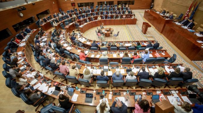 Podemos compara derecha