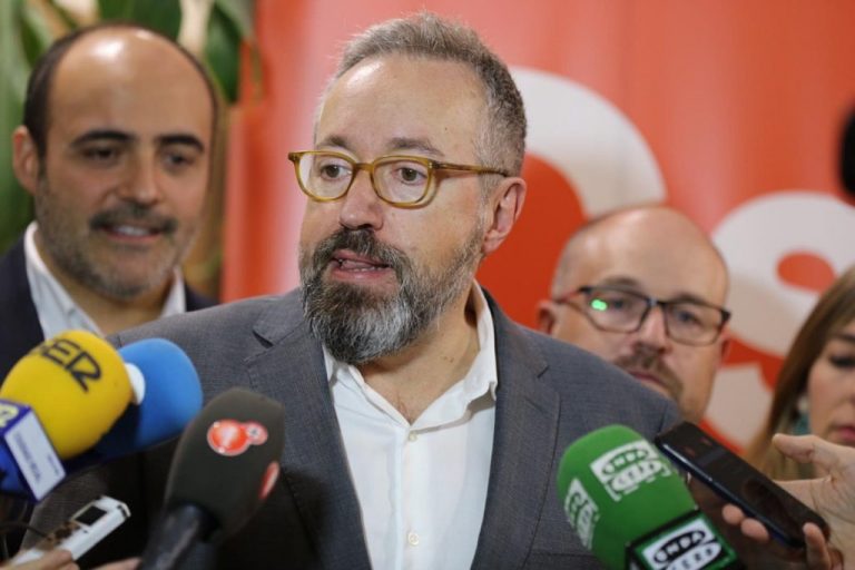 Girauta sigue los pasos de Rivera y abandona la política