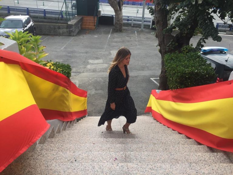 Bea Fanjul y su foto en bikini, de precipitar un despido a lograr una entrevista