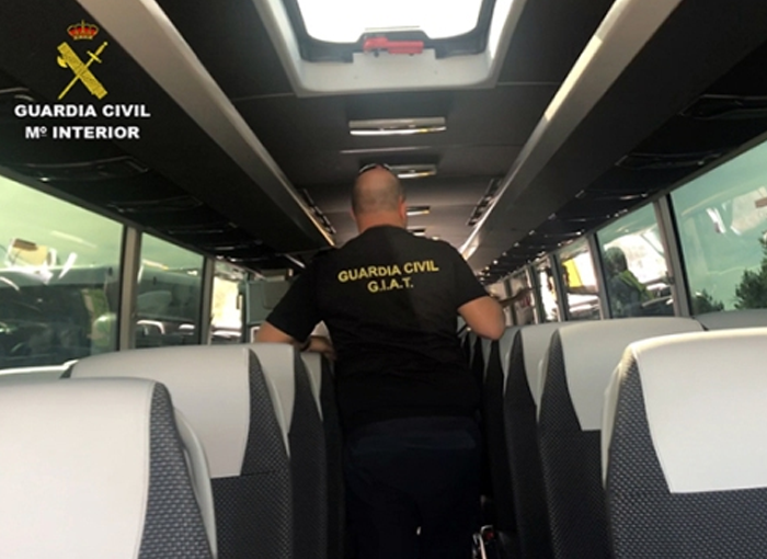 La Guardia Civil detiene a un empresario que adquiría ilegalmente autobuses en Toledo