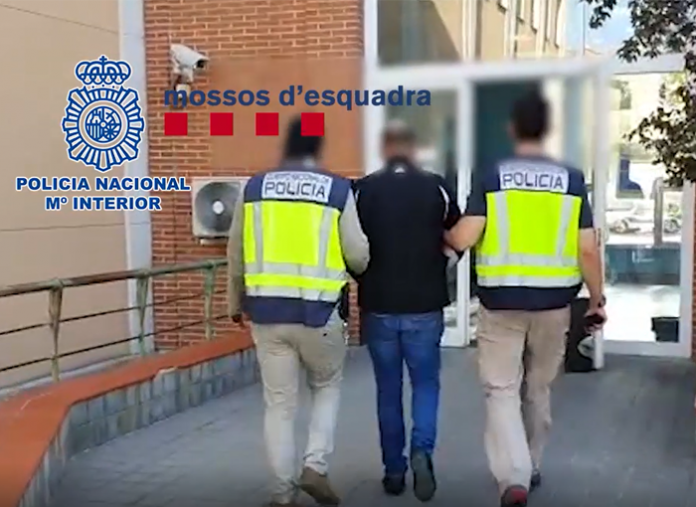 La Policía Nacional y los Mossos d´Esquadra detienen a 7 personas como autores del robo de más de dos millones de euros en joyas en Barcelona