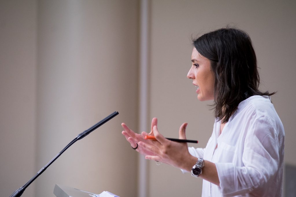 Podemos escolta