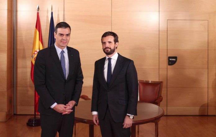 Casado y Sánchez reunión