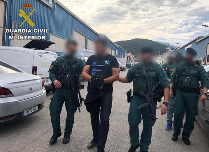 La Guardia Civil detiene al responsable de la extracción de grandes partidas de cocaína en el Puerto de Algeciras